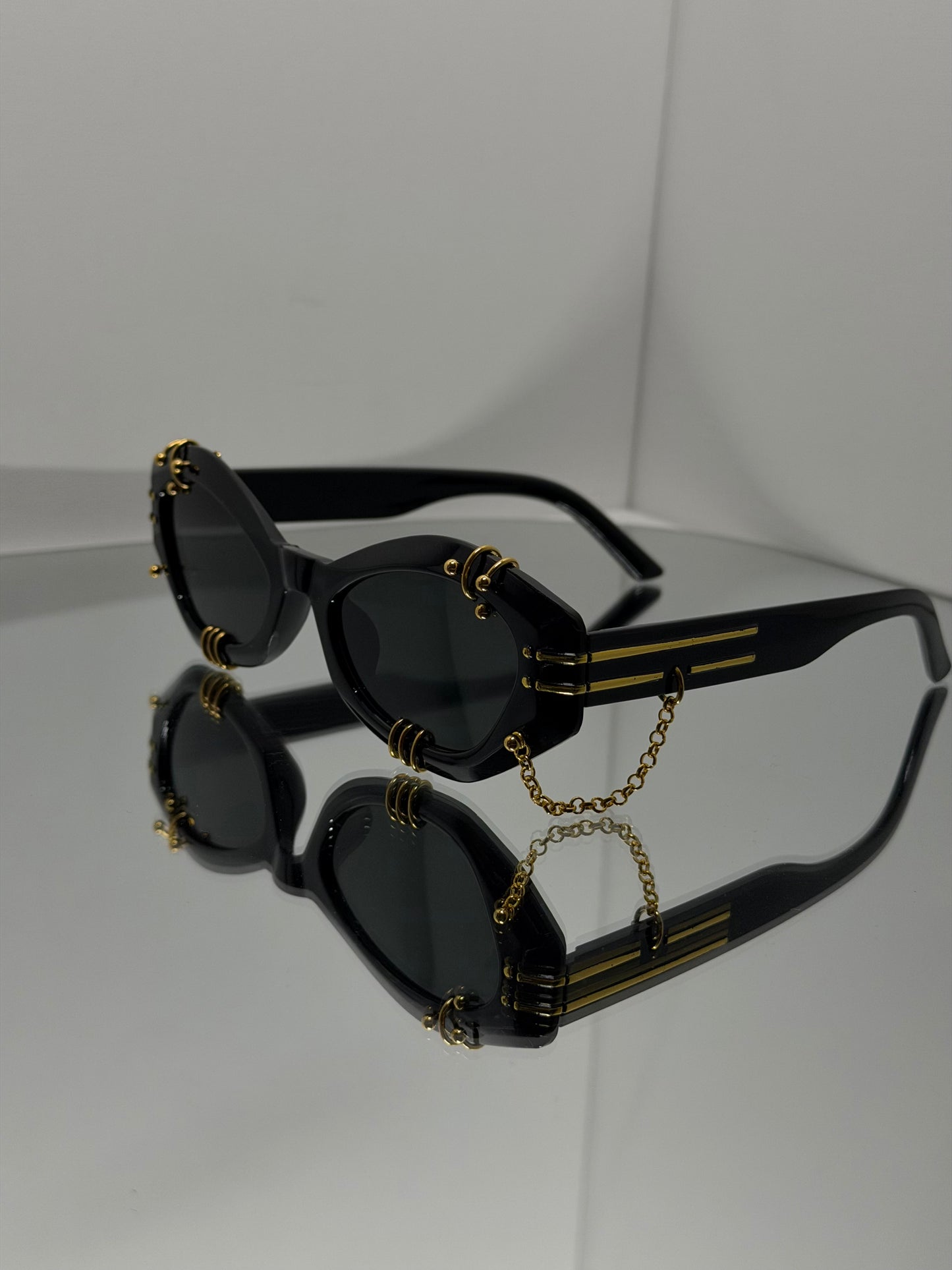 GOLD ECHO