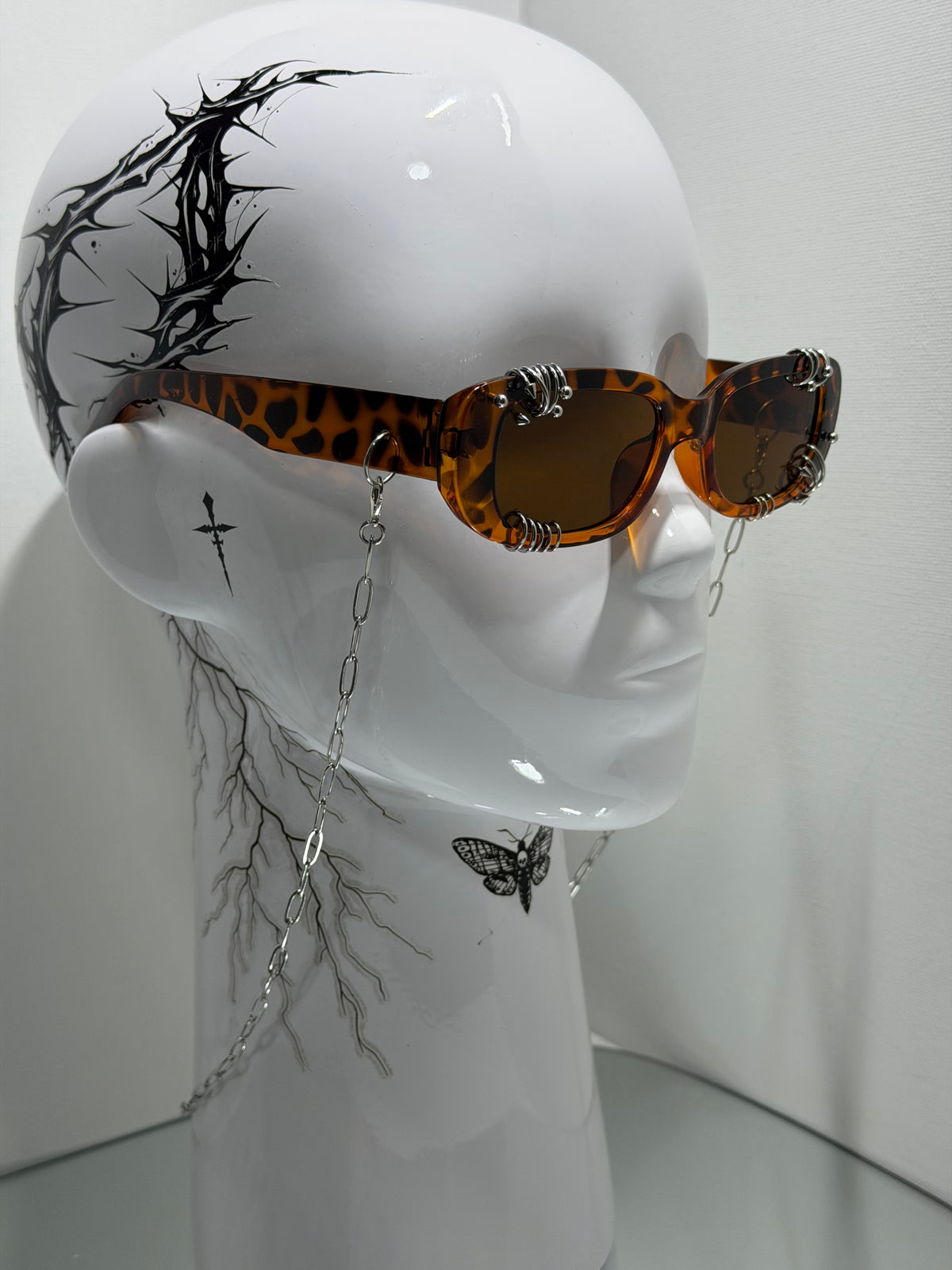 CHAINED SPECIAL