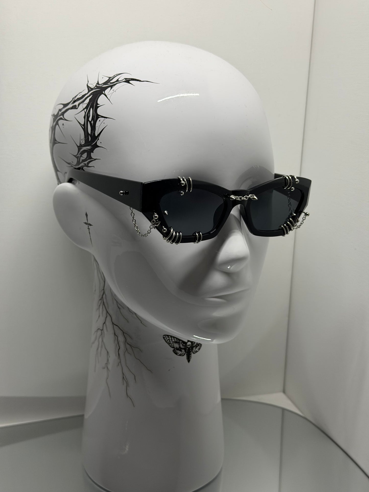 PIERCED OUT VOID
