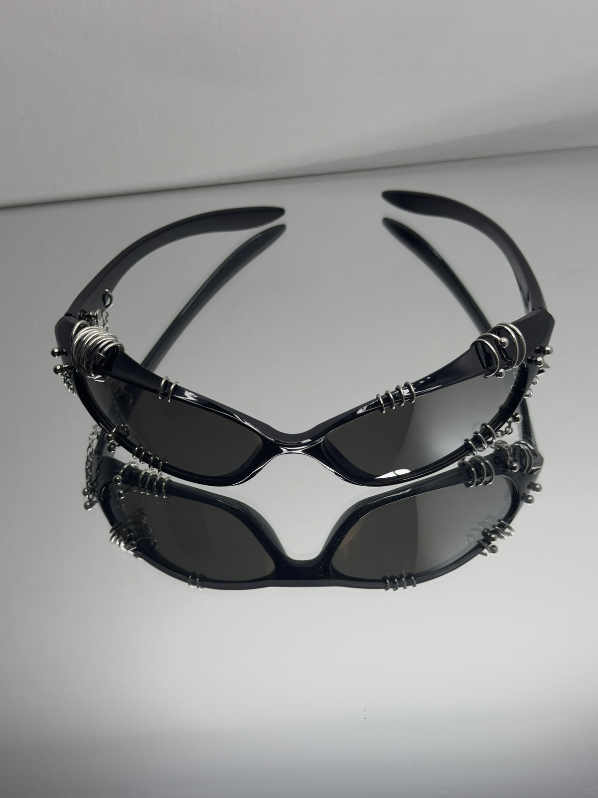 MIRRORED PIERCED RAVER
