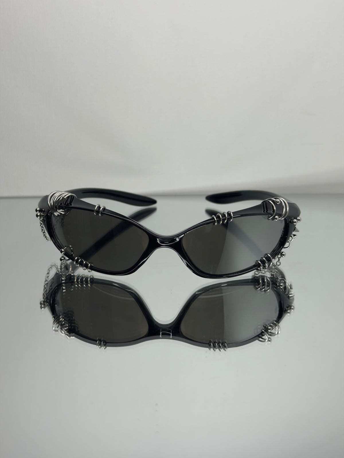 MIRRORED PIERCED RAVER