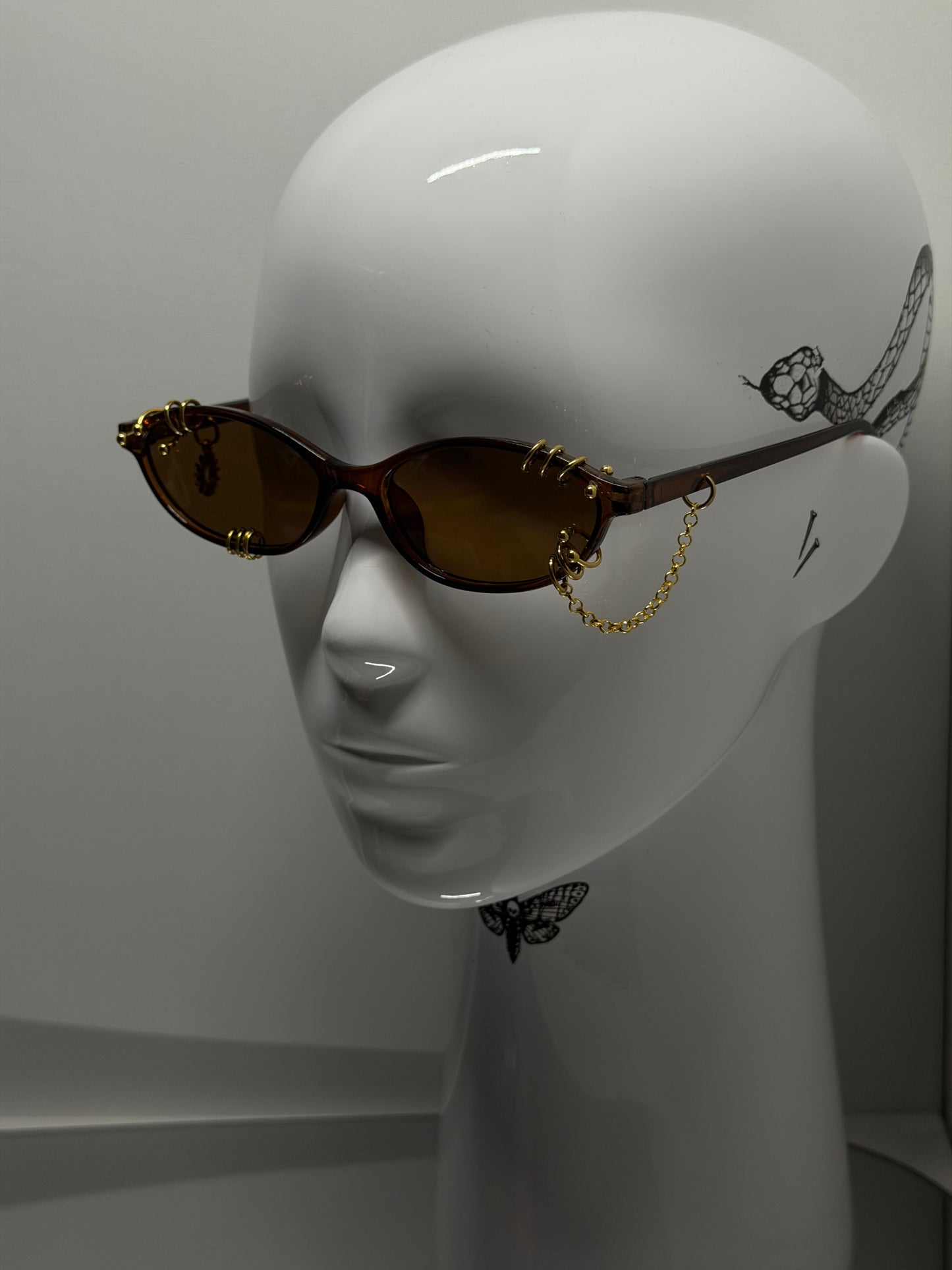 SUBTLE GOLD